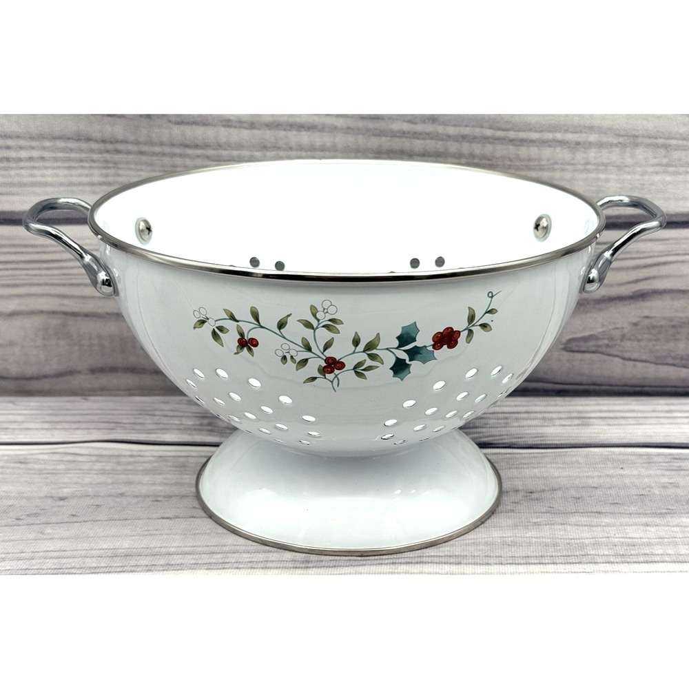 PFALTZGRAFF WINTERBERRY METAL COLANDER - HOLIDAY HOLLY / BERRY
